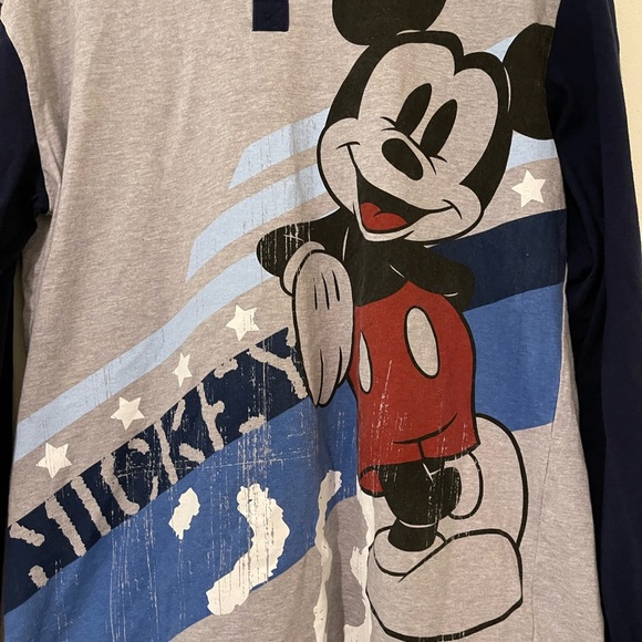 Mickey Mouse #28 Long sleeve gray/blue T-shirt, Disney Store ~ LARGE pre-owned. - Picture 2 of 10